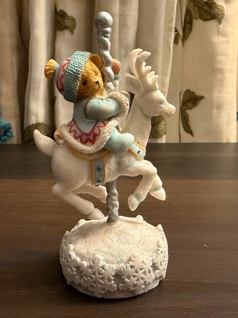 Cherished Teddies Frosty Fun 2005 Avon Exclusive Figurine